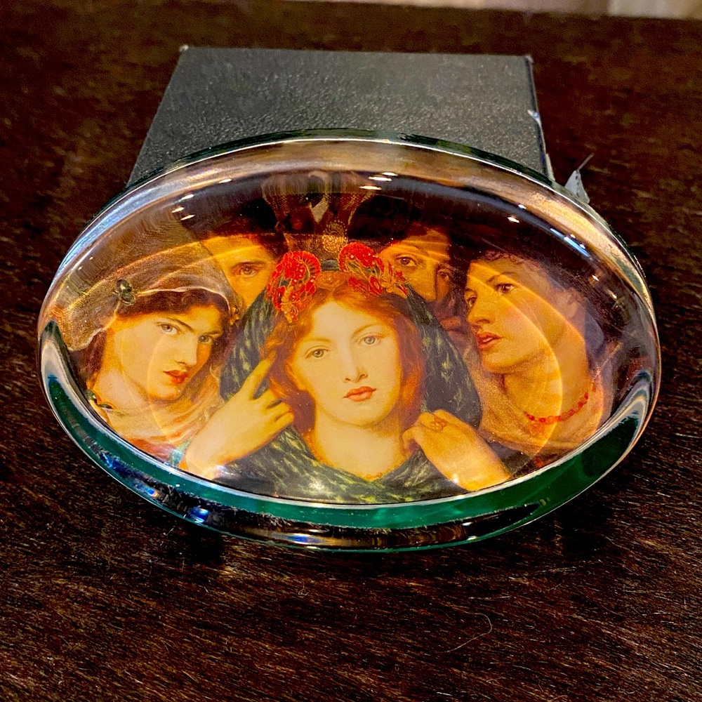 Glass “The Beloved” Rosetti from Tate Gallery UK Paperweight vintage Past Time